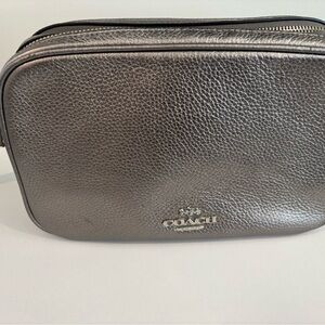 Coach JES crossbody metallic silver